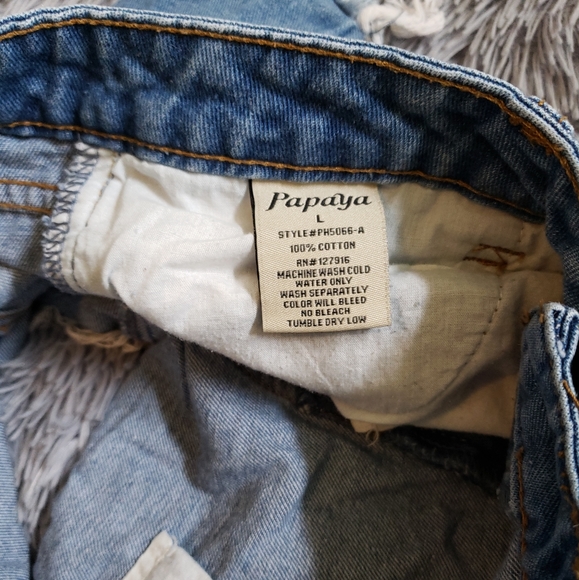 Distressed Light Jean High-Rise Shorts - Picture 5 of 5